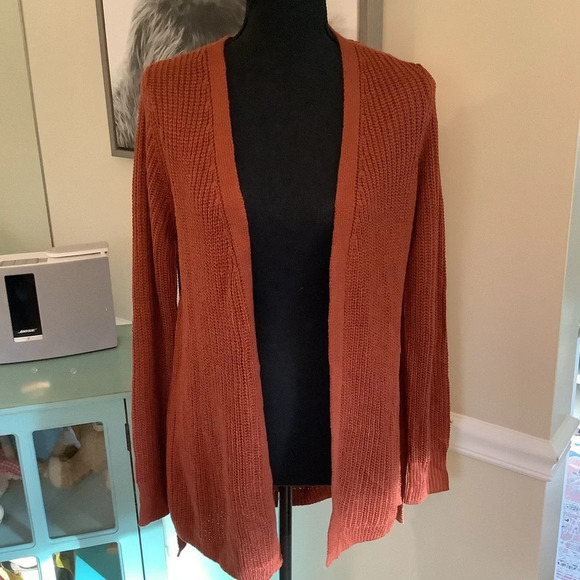 #172 Pinque Design Studio Clay Long Cross Back Cardigan Sz Medium NWOT - Picture 1 of 9